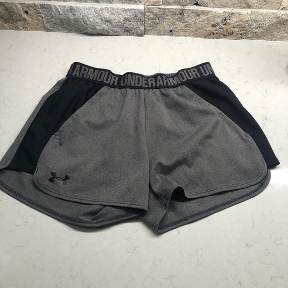 Gray under armor shorts - Picture 1 of 3